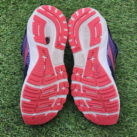 BROOKS ADRENALINE GTS 22 - Women's  Sneakers - SIZE 9B (( No Insoles)) - Picture 8 of 9